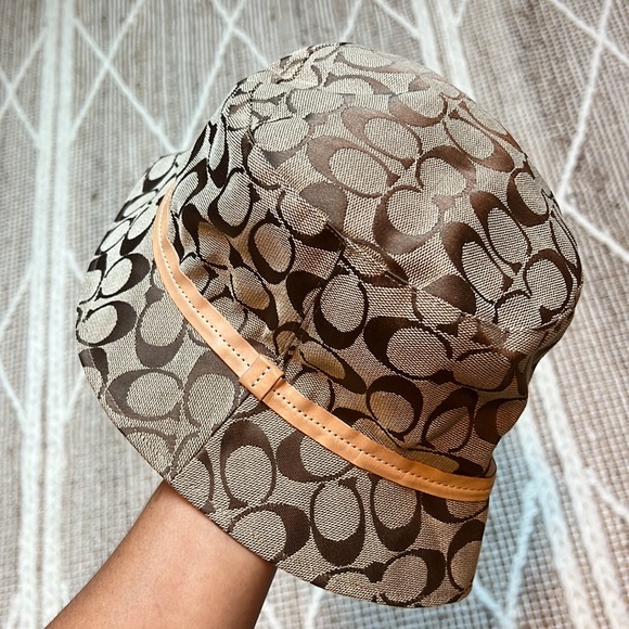 Coach Bucket Hat - Picture 5 of 6